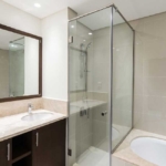 BLVD Crescent Apartments Downtown Dubai Washroom